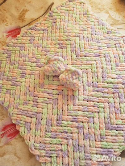 Плед детский плюшевый и пинетки