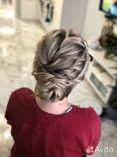 Стилист визажист