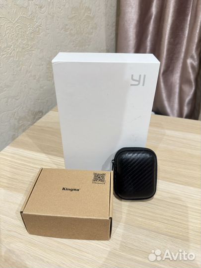 Экшен камера xiaomi Yi