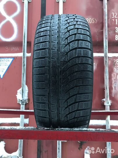 Nokian Tyres WR A4 215/50 R17 95V