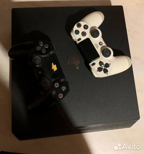 Sony PS4 pro 1tb