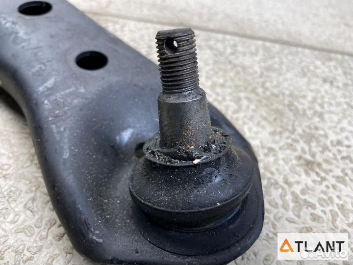 Рычаг передний правый toyota noah