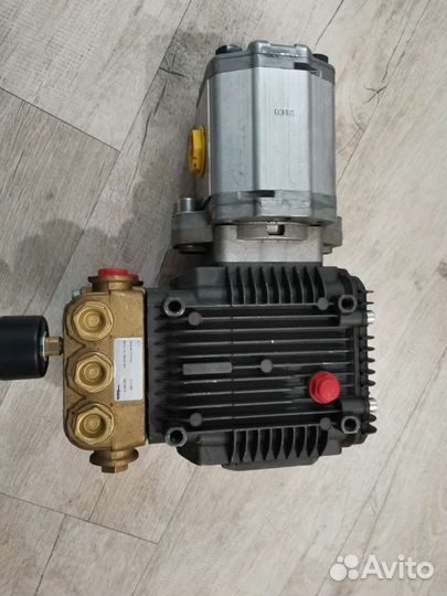 Wirtgen насос 2117460