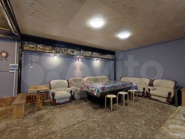 Гараж, > 30 м²