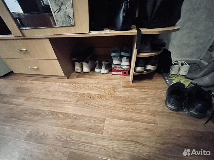 Шкаф в прихожую бу