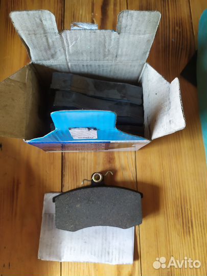 Комплект передних тормозных колодок Лада тиир