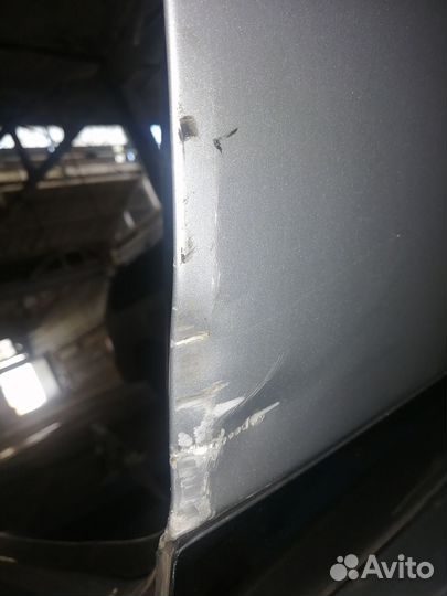 Продам дверь багажника