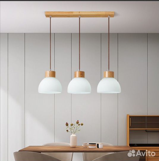 NEW Светильник/люстра потолочный,3 плафона,дерево