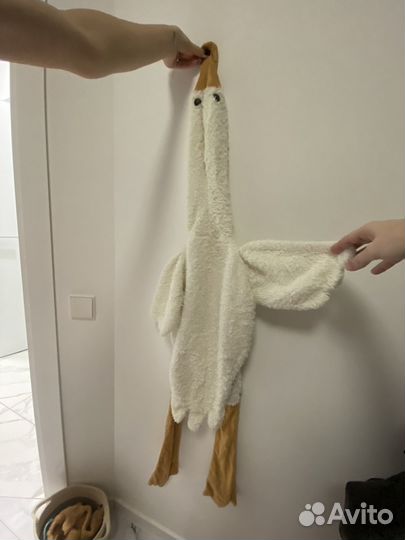 Игрушка гусь обнимусь