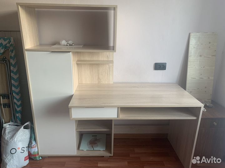 Компьютерный стол новый