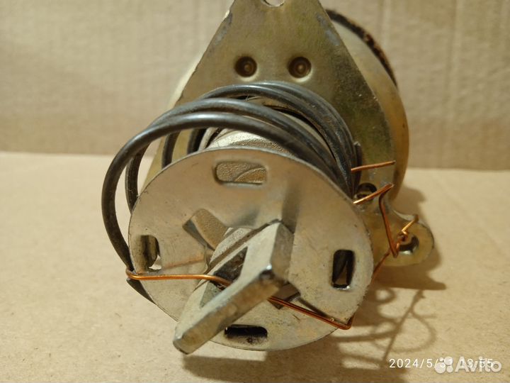 Реле стартера втягивающее СССР