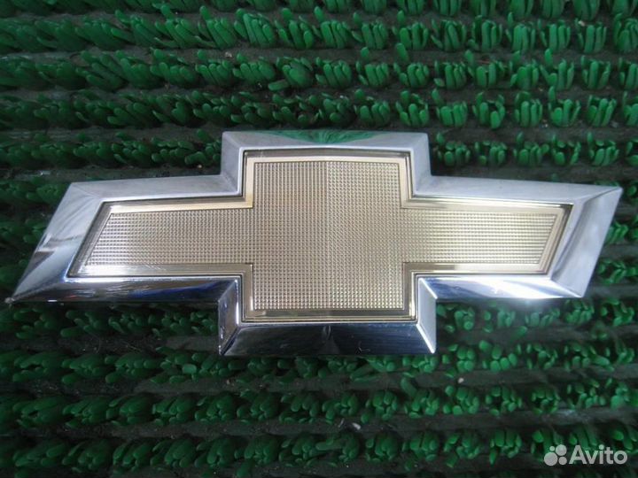 Эмблема багажника Chevrolet Aveo T300 2012