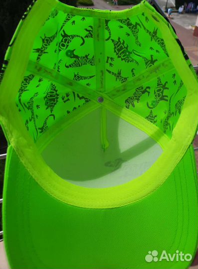 Бейсболка новая неоновая Котофей