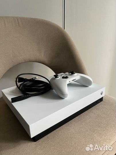 Xbox One X 1TB