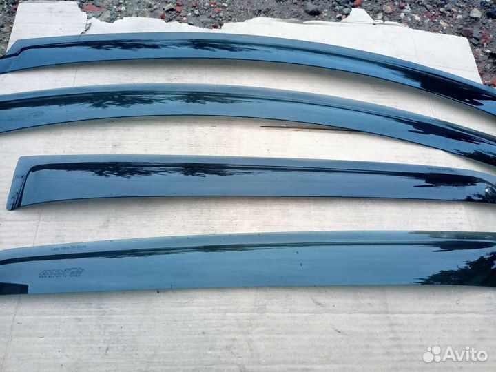 Дефлекторы боковых стекол (ветровики) Лада Веста