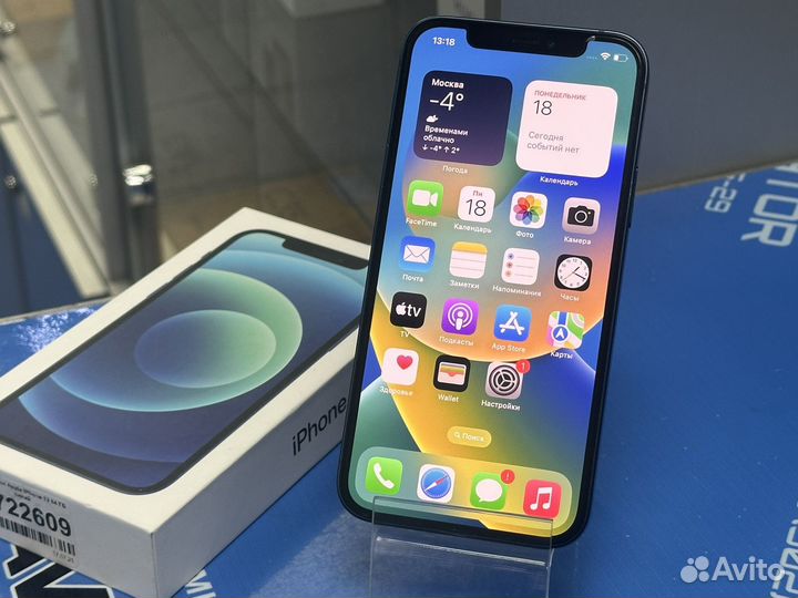 iPhone 12, 64 ГБ