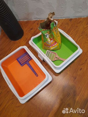 Лоток для кошек или собак и наполнитель