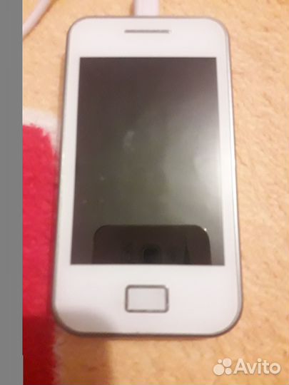 Смартфон GoldStar