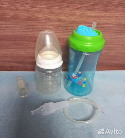 Детские бутылочки и посуда для кормления