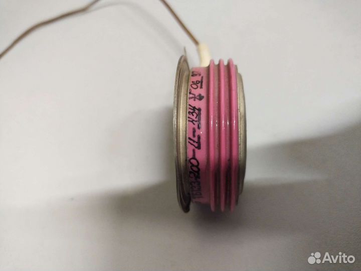 Конденсаторы, тиристор, транзисторы, диодный мост