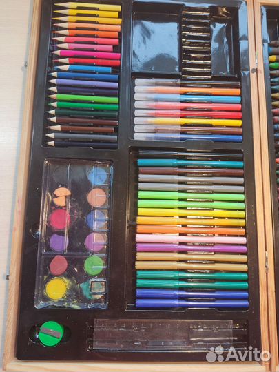 Художественный набор для рисования в деревянном