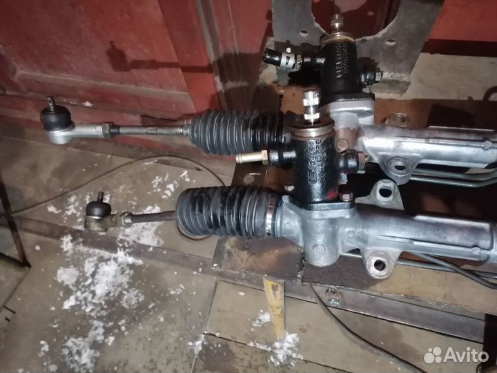 Рулевая рейка на Mitsubishi Galant8 правый руль