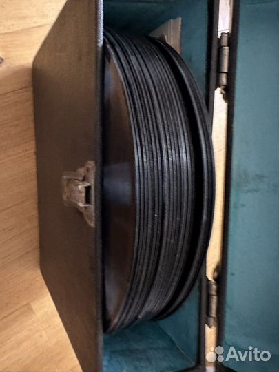 Ящик-кофр с пластинками