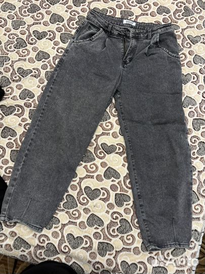 Джинсы женские