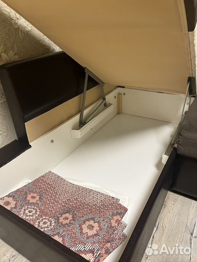 Угловой диван