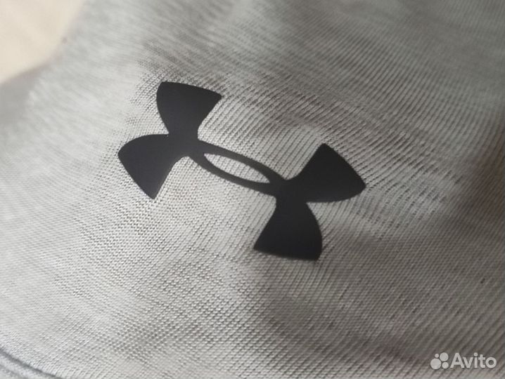 Under armour поло