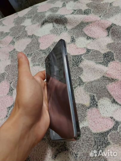 Мобильные телефоны