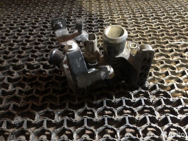 Корпус термостата Фокус 2(1,6) Ford Focus