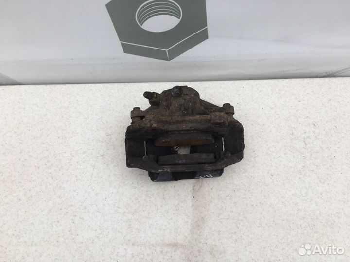 Тормозной суппорт передний правый Mercedes-Benz E