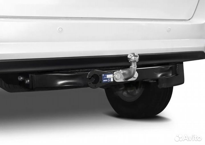 Фаркоп на Toyota Fortuner с 2017 г.в