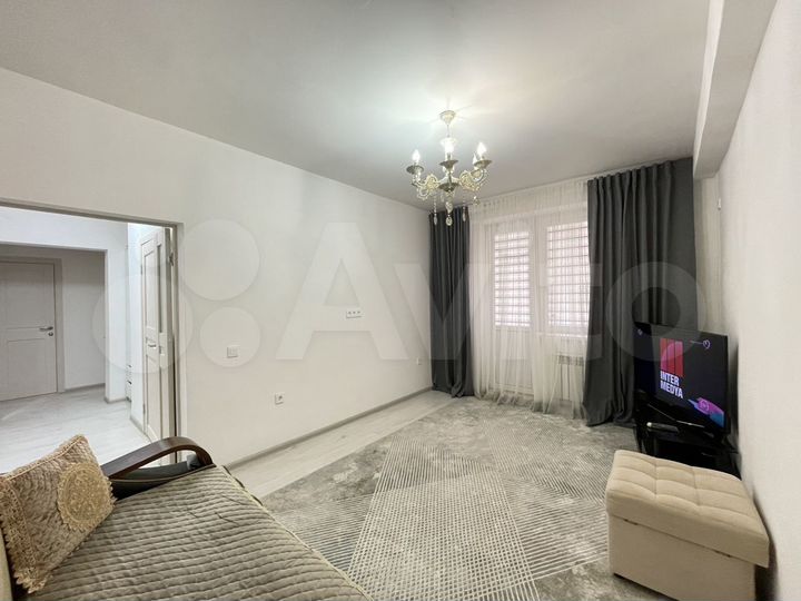 2-к. квартира, 60 м², 2/9 эт.