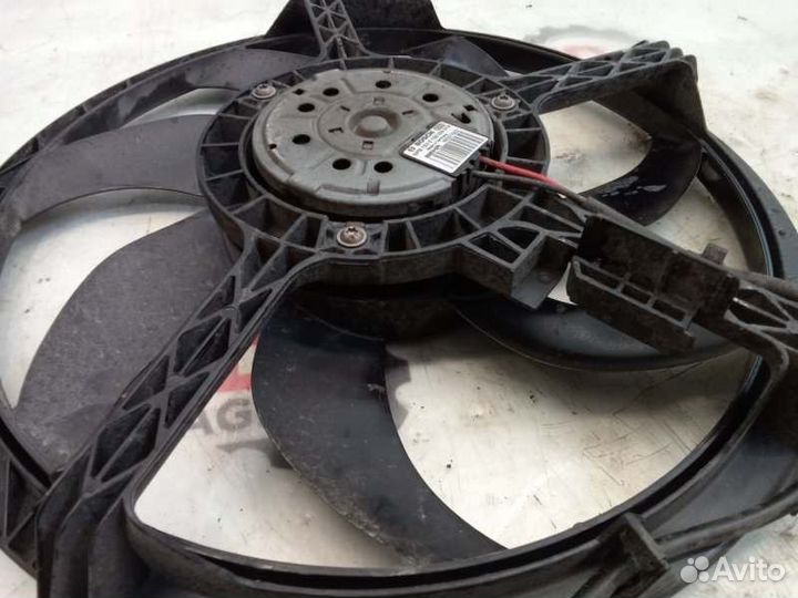 Диффузор радиатора Mini Countryman R60-ZA32