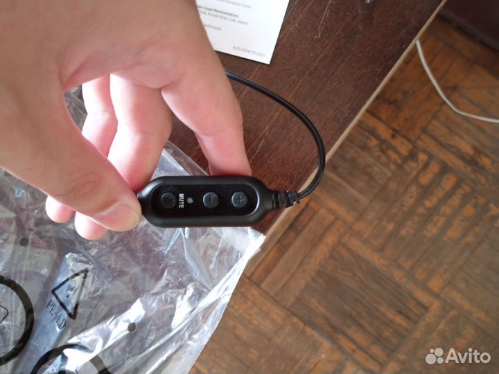 Продам гарнитуру Logitech Stereo Headset 960 USB