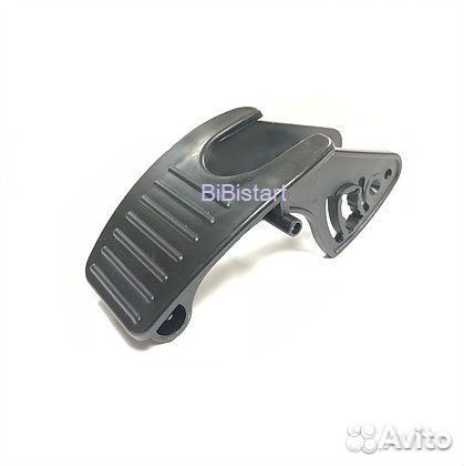 Педаль тормоза для большинства детских колясок