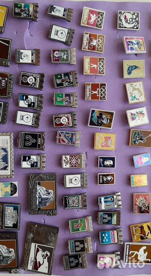 Значки зеркальные 110 штук