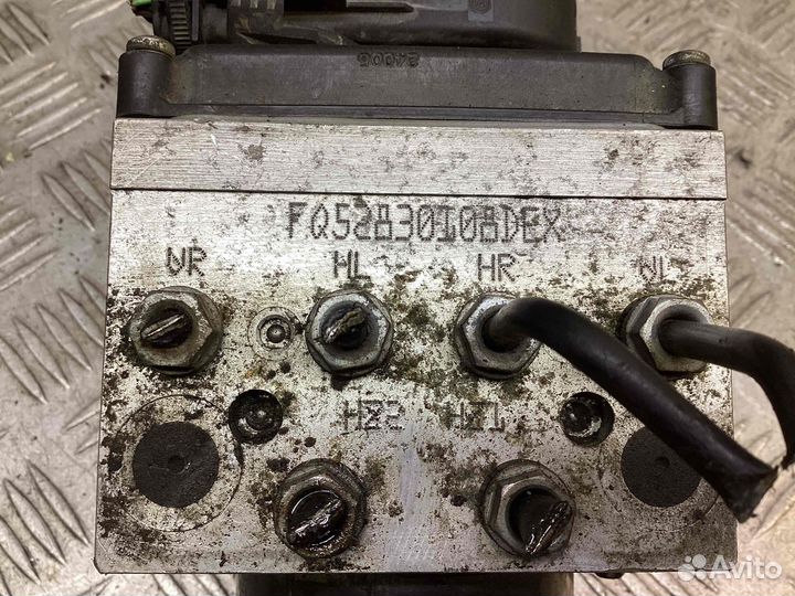 Блок ABS (насос) Volkswagen Passat