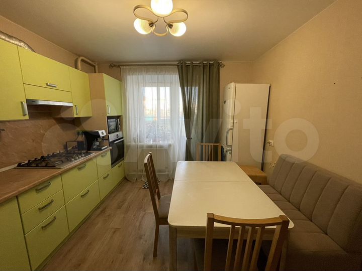 3-к. квартира, 79 м², 3/9 эт.