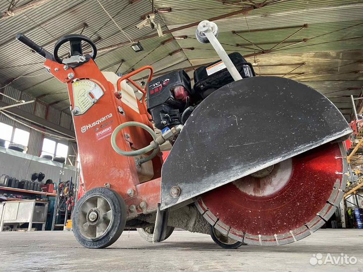 Резчик дорожных покрытий Husqvarna FS 400 LV