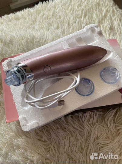 Вакуумный аппарат для чистки лица