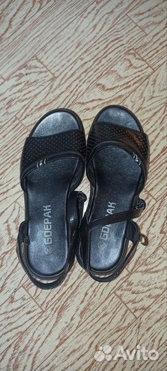 Женские сандали