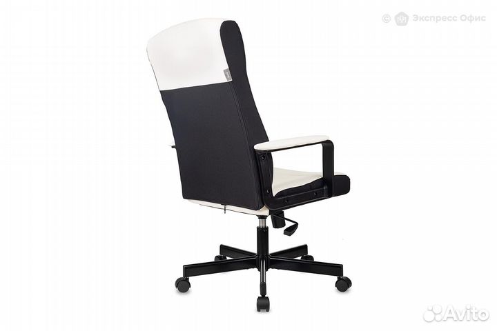Кресло для руководителя Бюрократ Dominus-WH