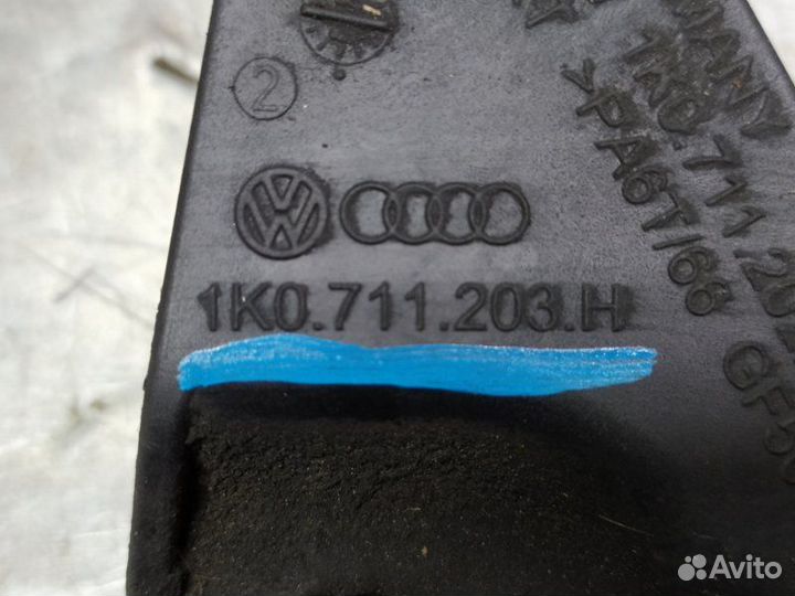 Кронштейн крепления троса кпп Skoda Octavia (A5