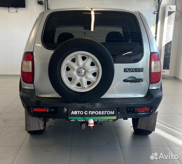 Chevrolet Niva, 2004