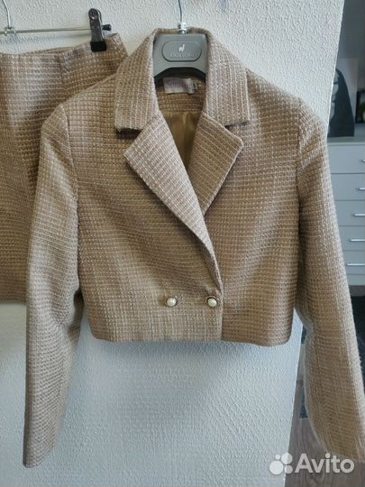 Костюм женский