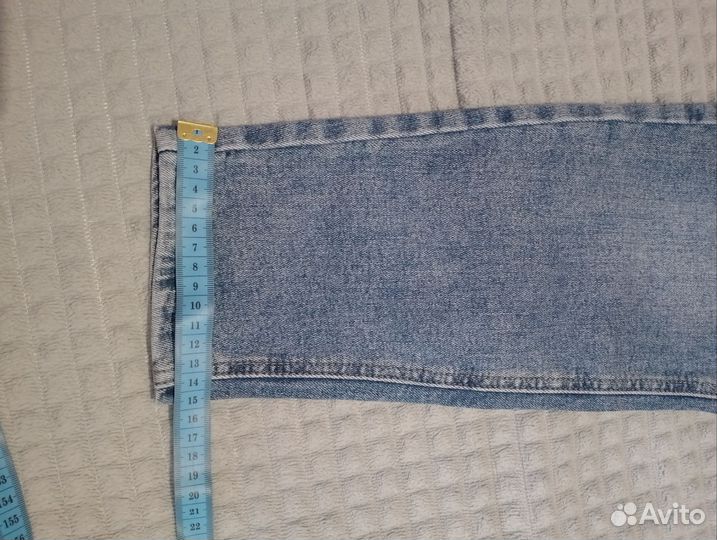 Джинсы в размере S