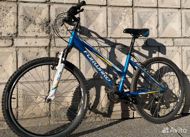 В продаже детский велосипед